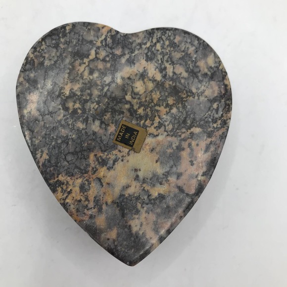 Vintage Carved Stone Heart Trinket Box Inlaid Floral Pattern "2 1/2"x 3" India - Picture 2 of 11